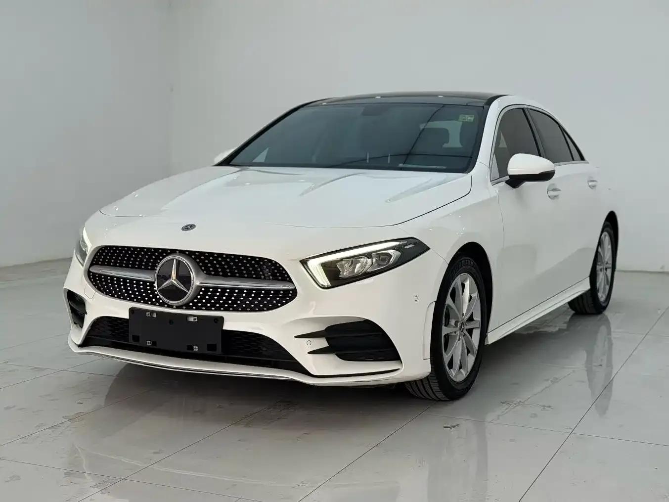 Mercedes-Benz A-Class 2020 Facelift A 200 L Sport Sedan Fashion Model — миниатюра 3