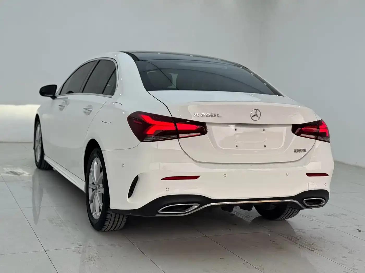 Mercedes-Benz A-Class 2020 Facelift A 200 L Sport Sedan Fashion Model — миниатюра 7