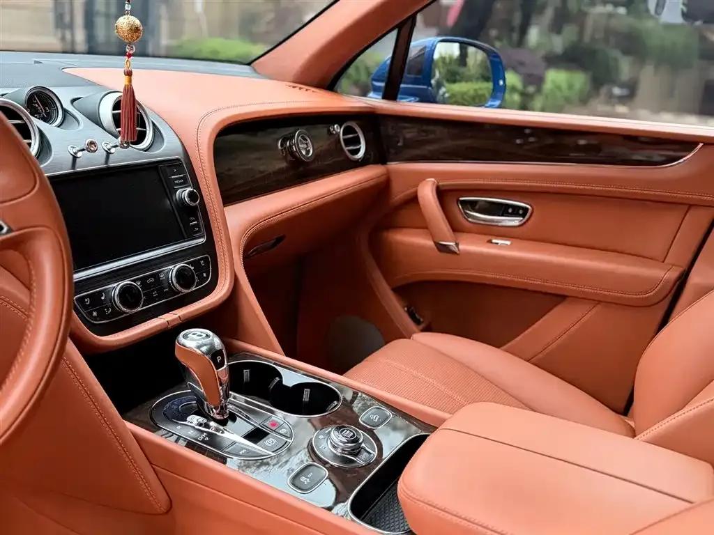 Bentayga 2017 4.0T Diesel — миниатюра 11