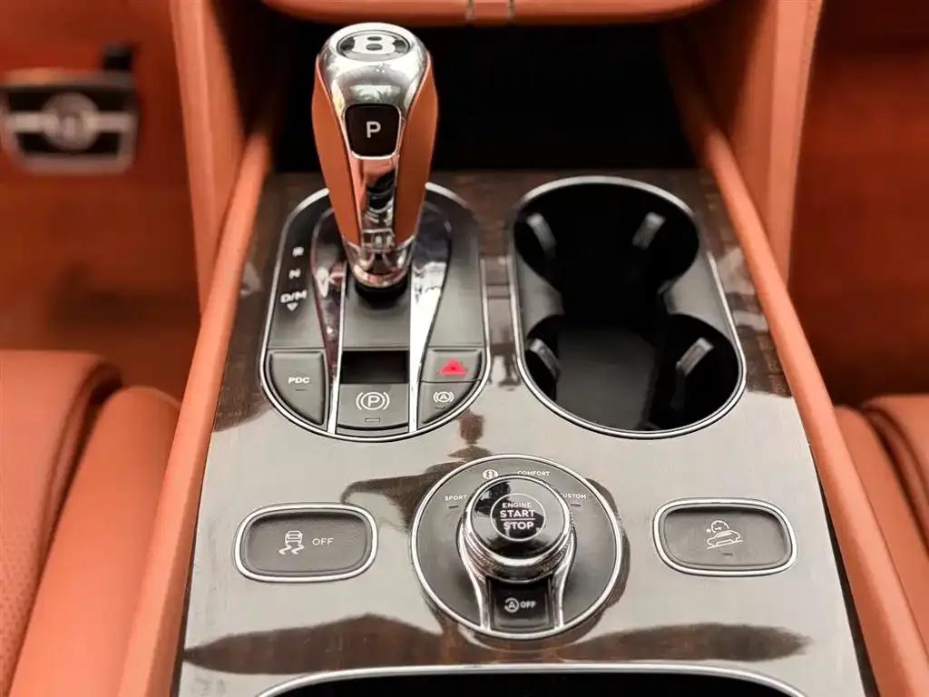 Bentayga 2017 4.0T Diesel — миниатюра 13
