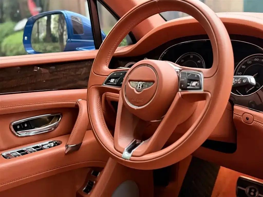 Bentayga 2017 4.0T Diesel — миниатюра 16