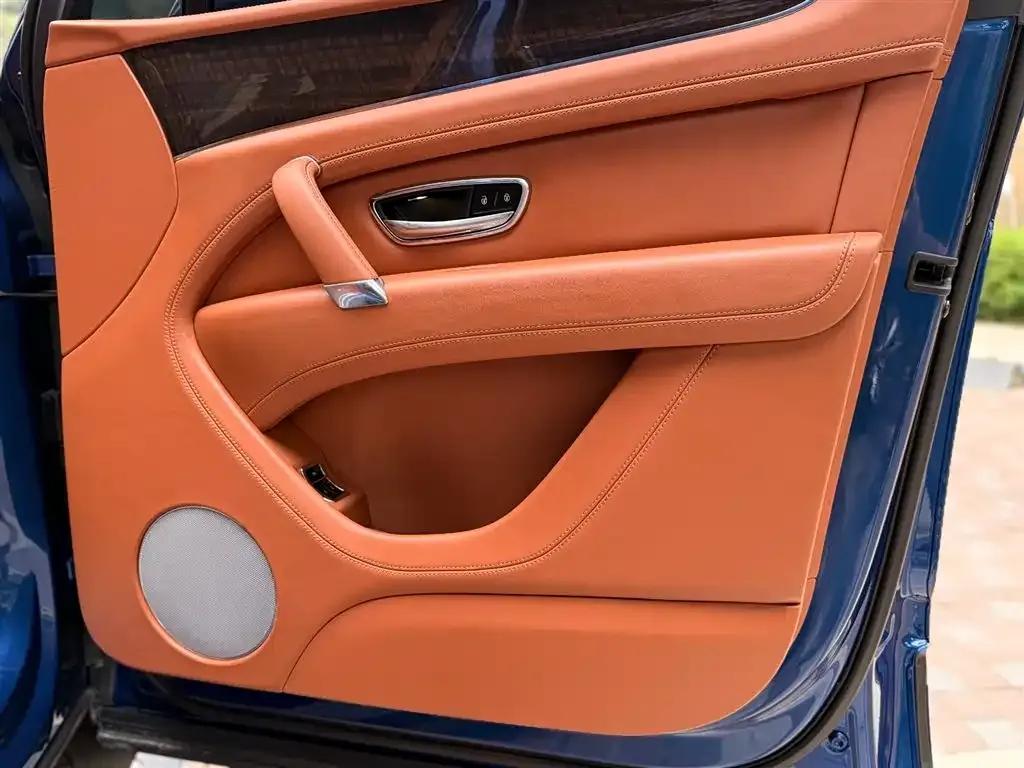Bentayga 2017 4.0T Diesel — миниатюра 18