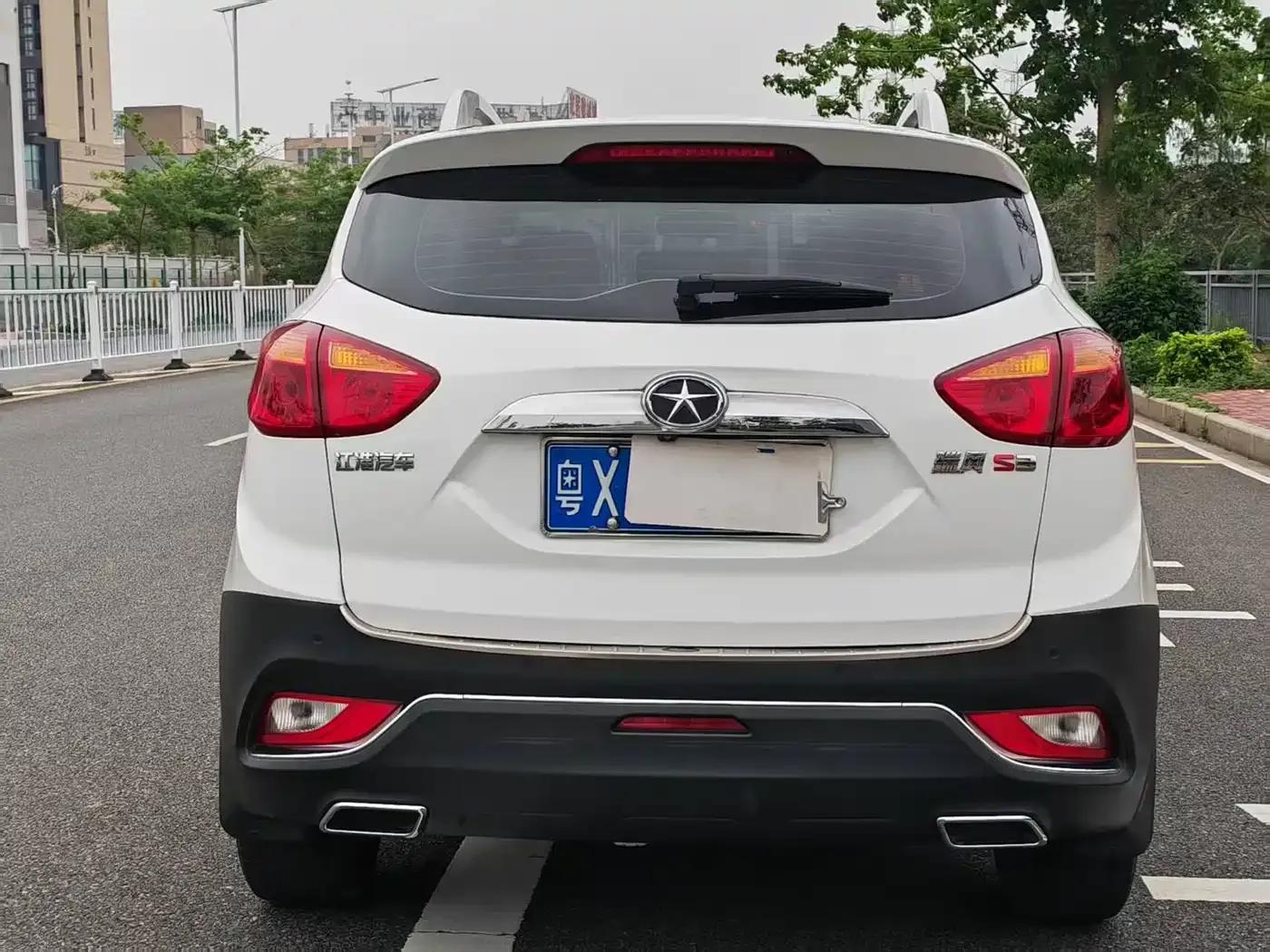 Refine S3 2016 1.5L CVT Luxury Intelligent Model — миниатюра 6