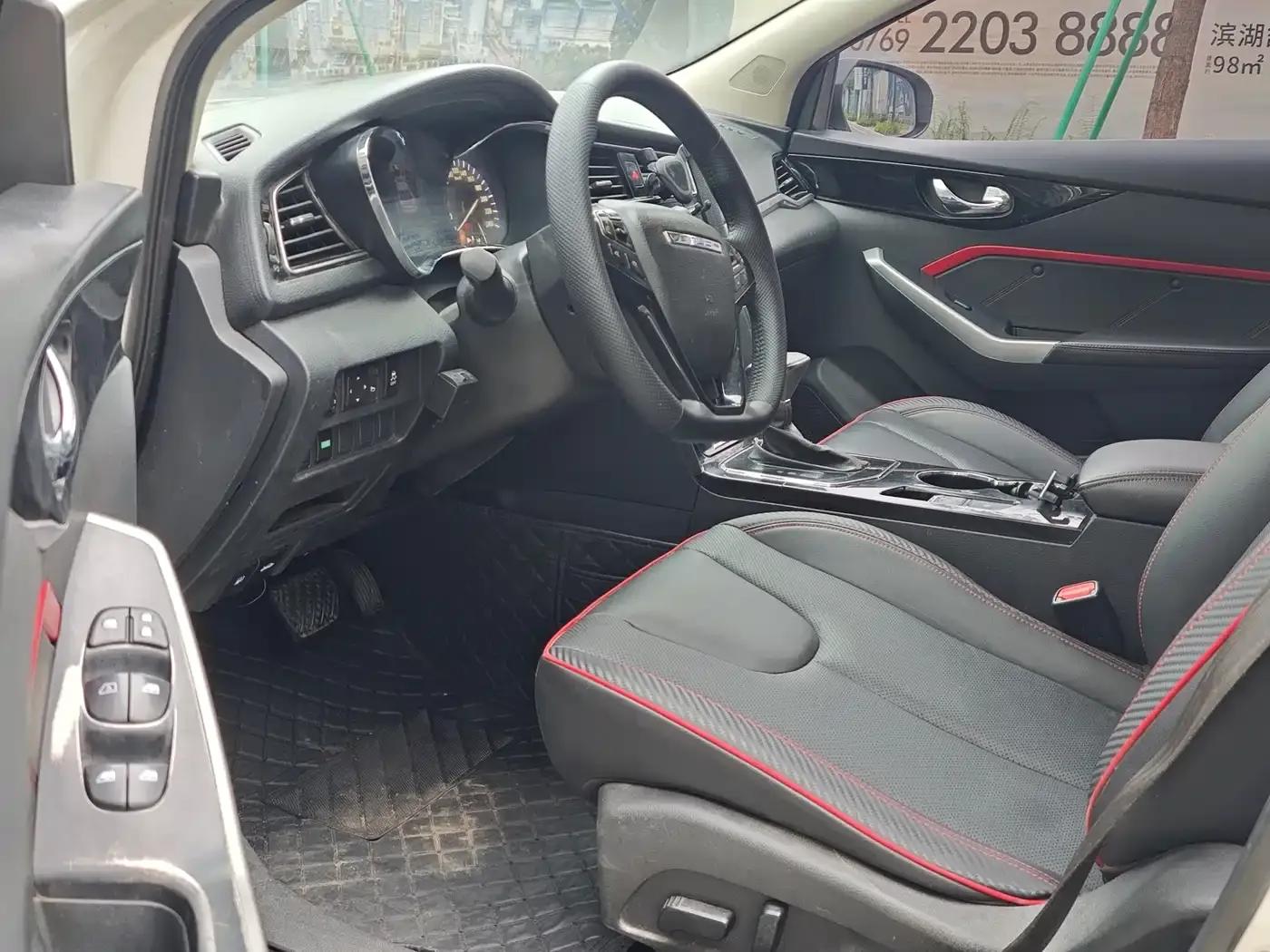 Venucia D60 2019 1.6L XV CVT Smart Luxury Edition — миниатюра 7