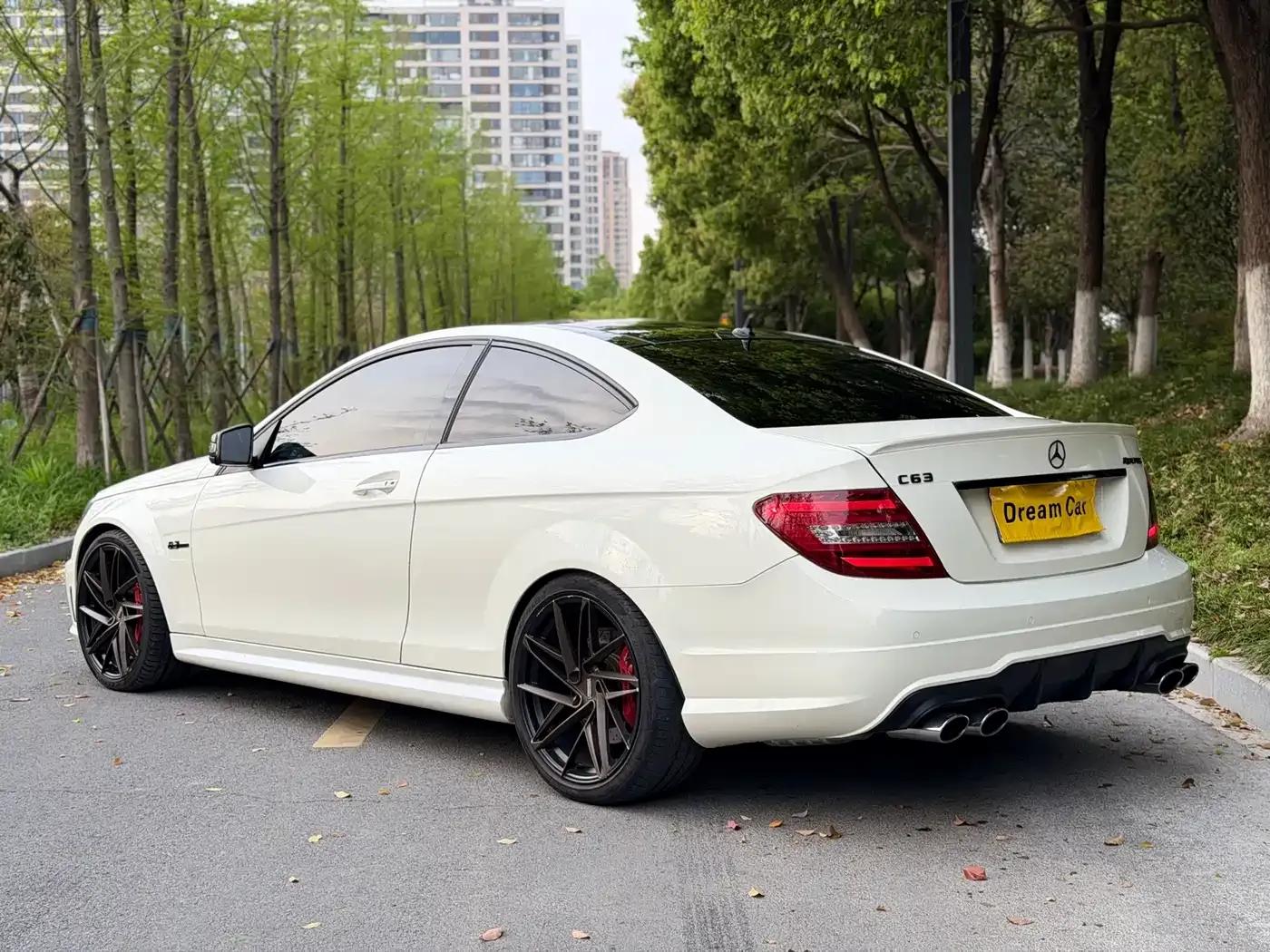 2012 Mercedes-Benz C-Class AMG C 63 Coupe Dynamic — миниатюра 3