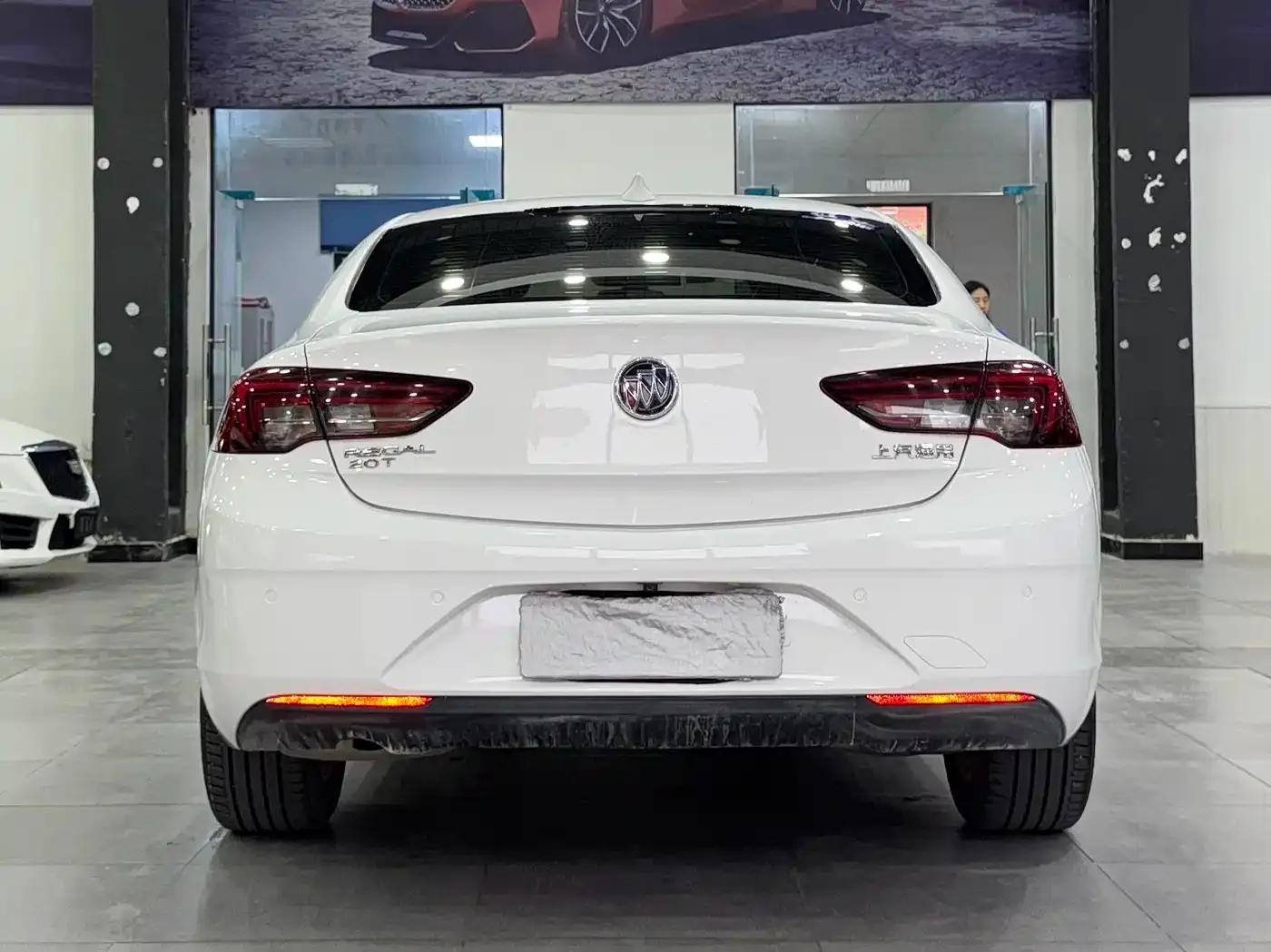 Buick Regal 2017 20T Elite — миниатюра 3