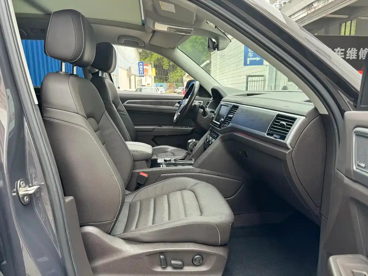 2017 Volkswagen Teramont 530 V6 AWD Flagship Edition — миниатюра 11