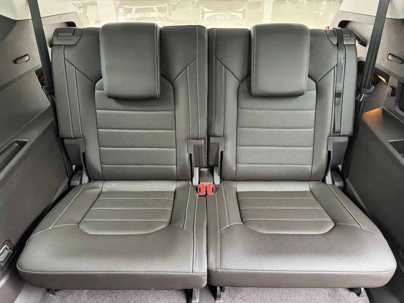 2017 Volkswagen Teramont 530 V6 AWD Flagship Edition — миниатюра 5