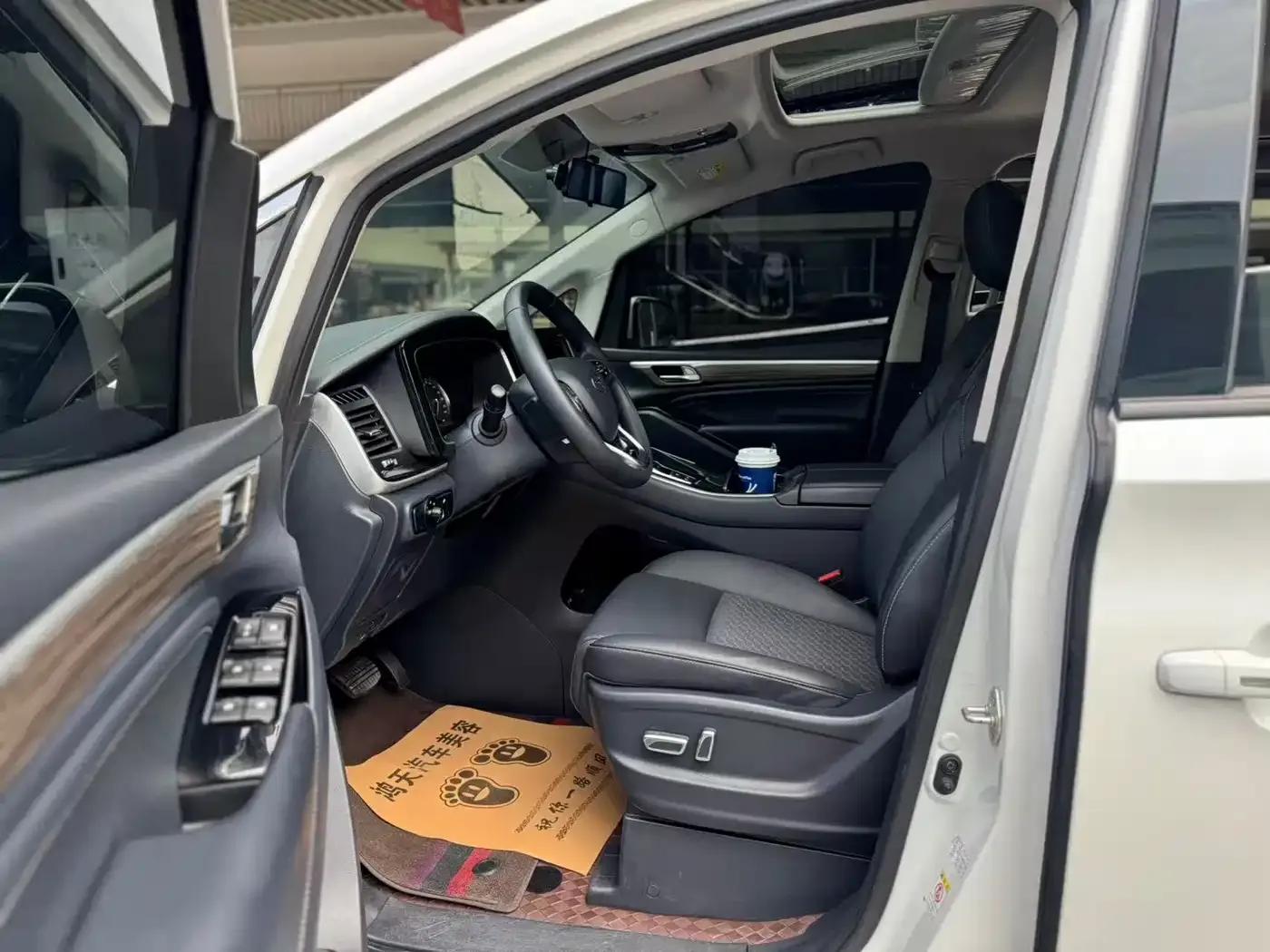 Trumpchi M8 2023 Leading Series 390T Luxury Edition — миниатюра 5