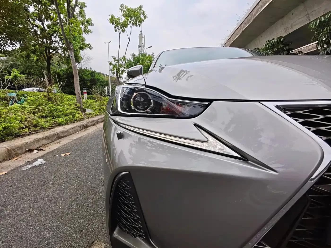 Lexus IS 2017 300 Sport Edition — миниатюра 21