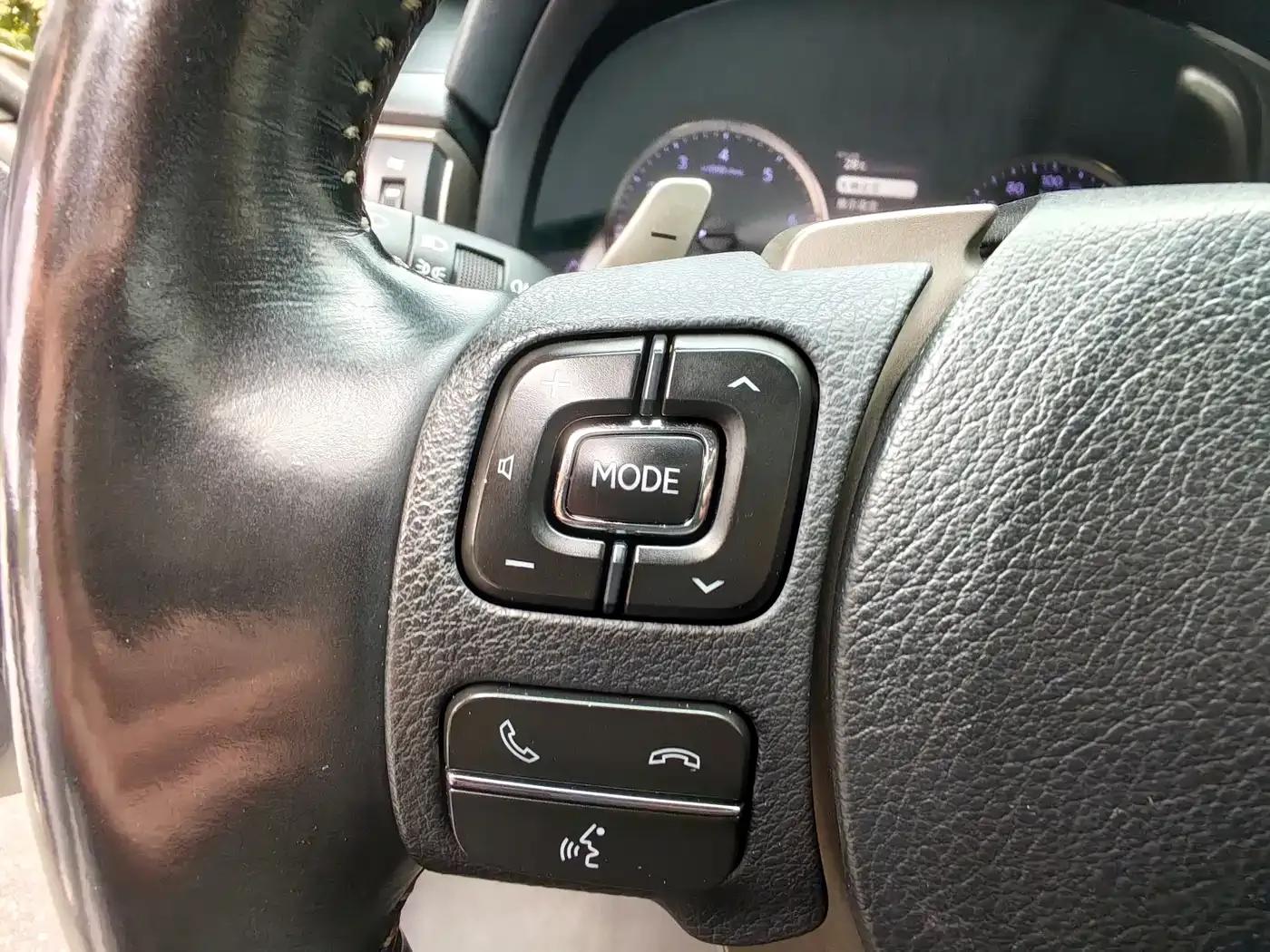 Lexus IS 2017 300 Sport Edition — миниатюра 26