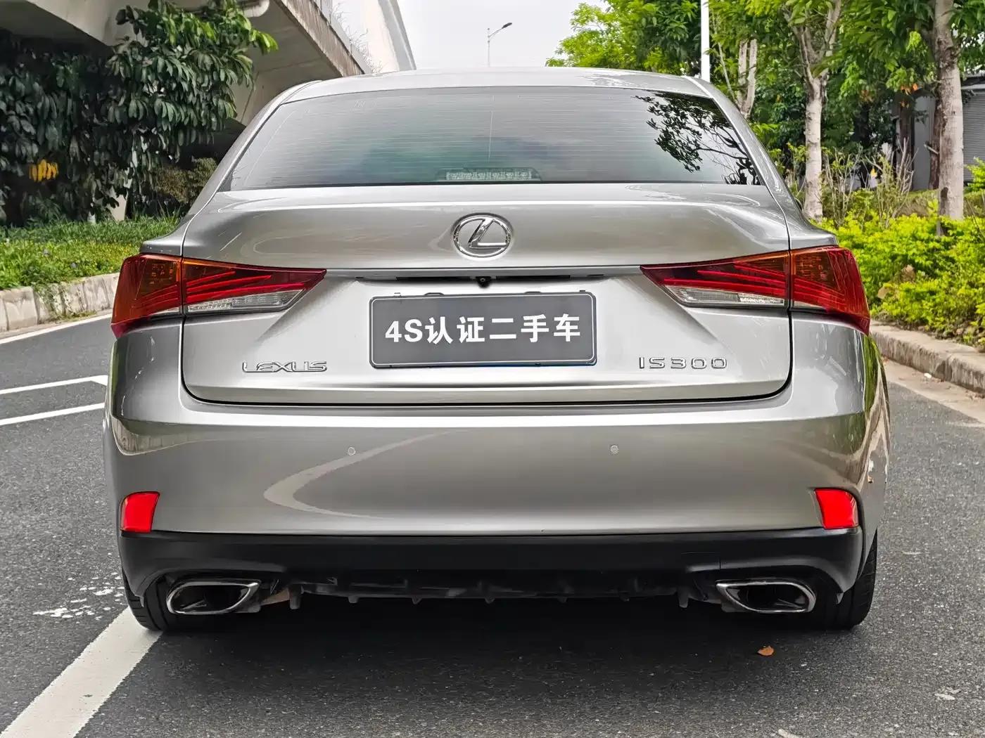 Lexus IS 2017 300 Sport Edition — миниатюра 5