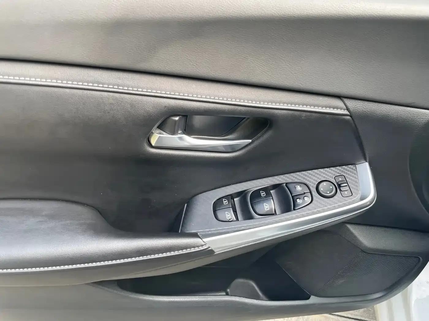 Nissan Sylphy 2023 Facelift 1.6L CVT Enjoy Edition — миниатюра 11