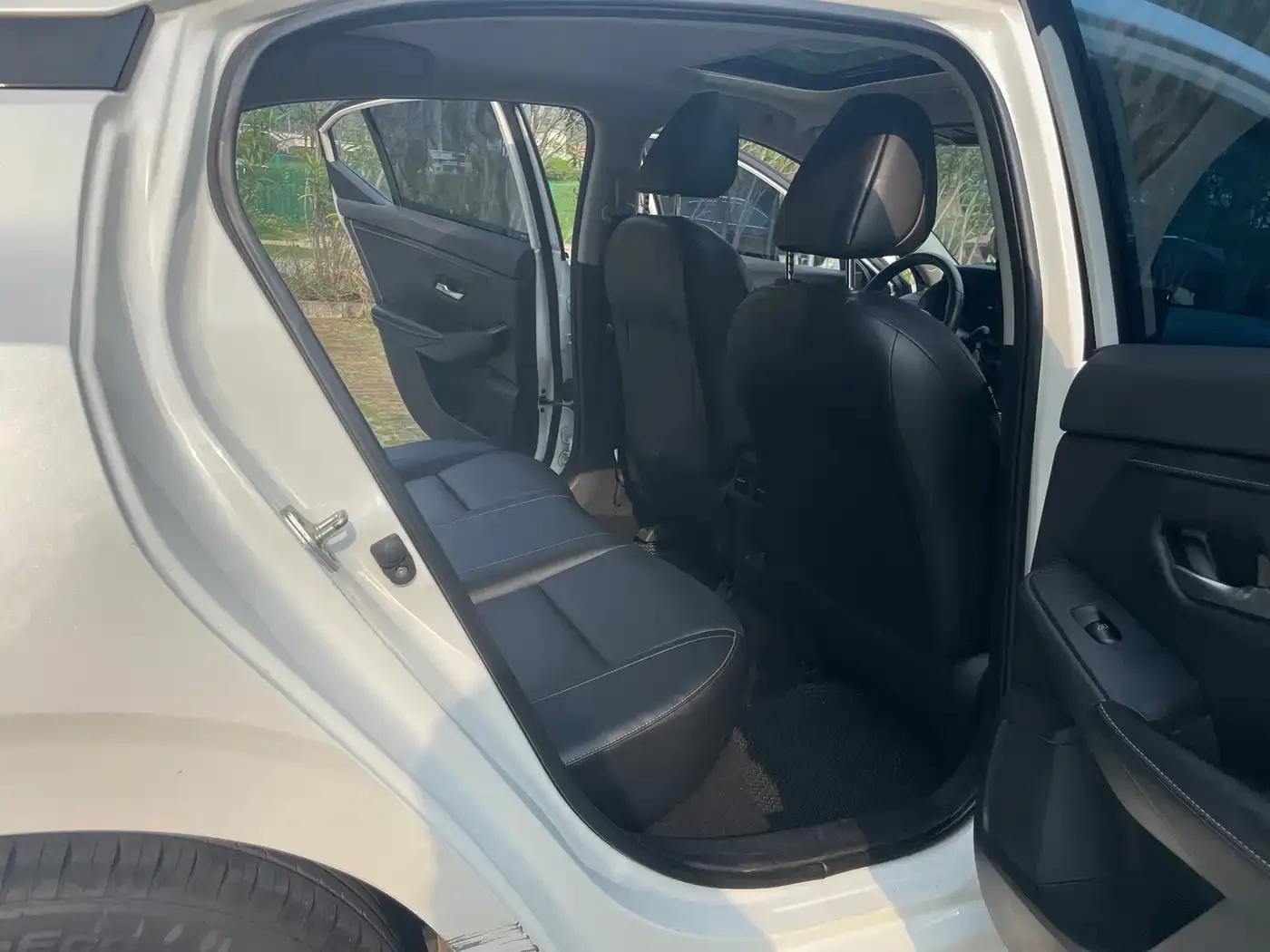 Nissan Sylphy 2023 Facelift 1.6L CVT Enjoy Edition — миниатюра 4