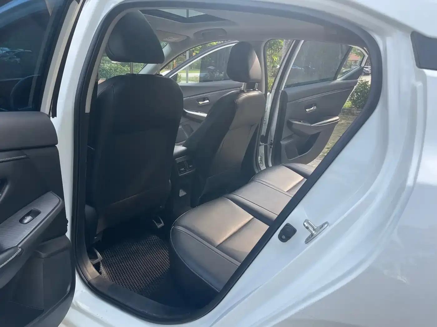 Nissan Sylphy 2023 Facelift 1.6L CVT Enjoy Edition — миниатюра 10