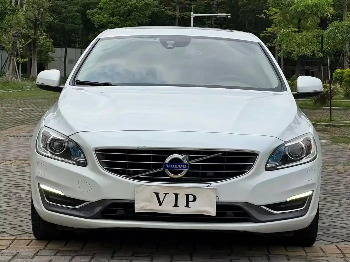 2016 Volvo S60L T4 Smart Edition — миниатюра 2
