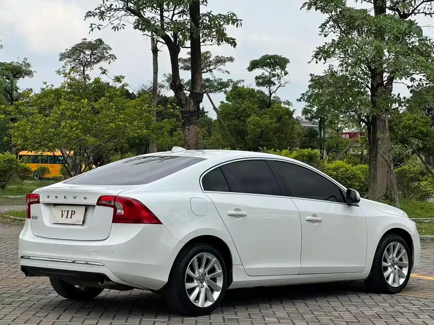 2016 Volvo S60L T4 Smart Edition — миниатюра 5