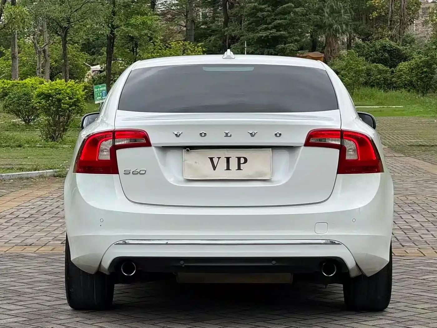 2016 Volvo S60L T4 Smart Edition — миниатюра 6