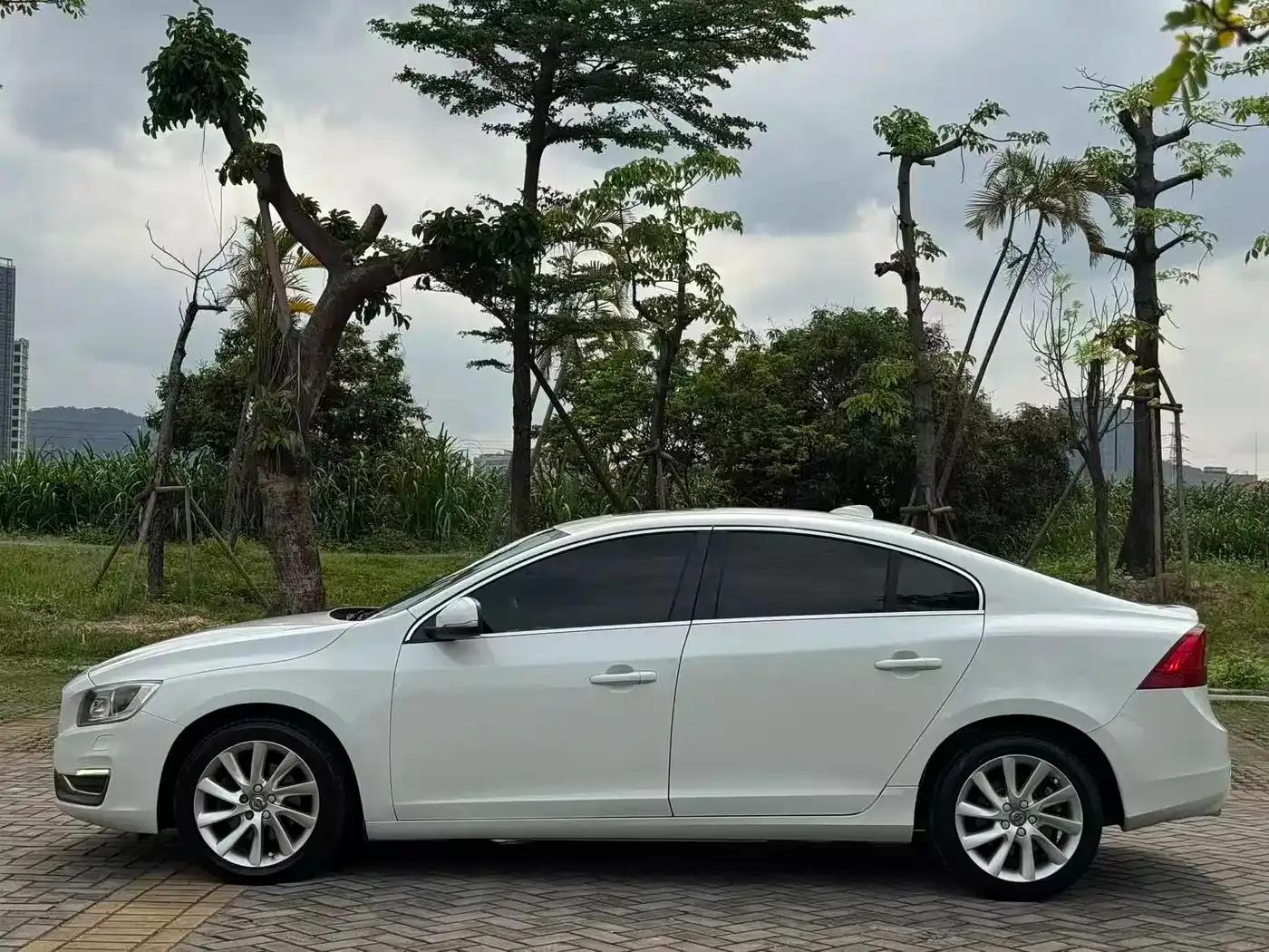 2016 Volvo S60L T4 Smart Edition — миниатюра 8