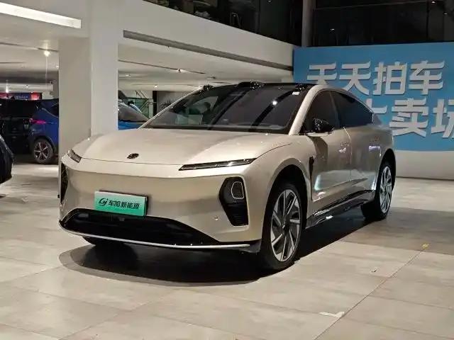 NIO ET9 2025 model 102kWh