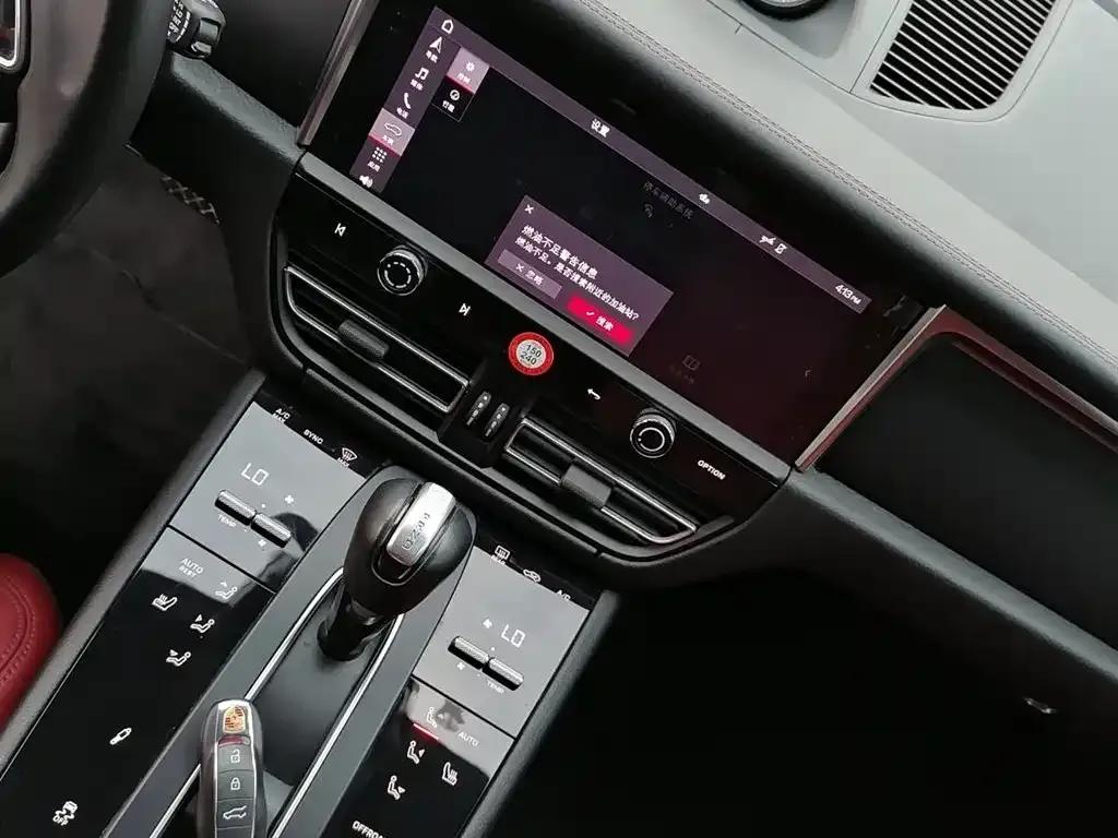 2023 Macan 2.0T — миниатюра 6