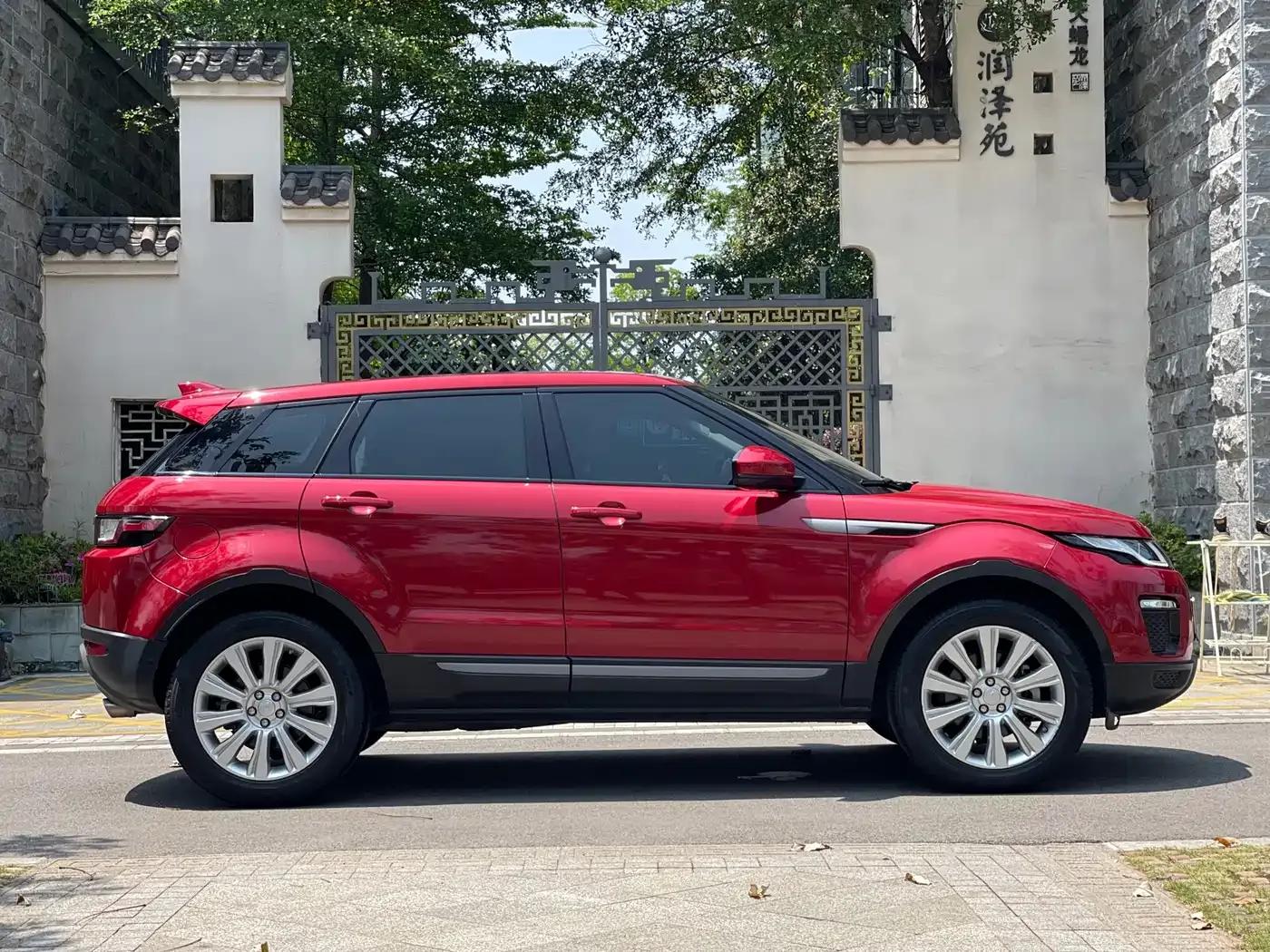 Range Rover Evoque 2018 240PS SE Smart Edition — миниатюра 4