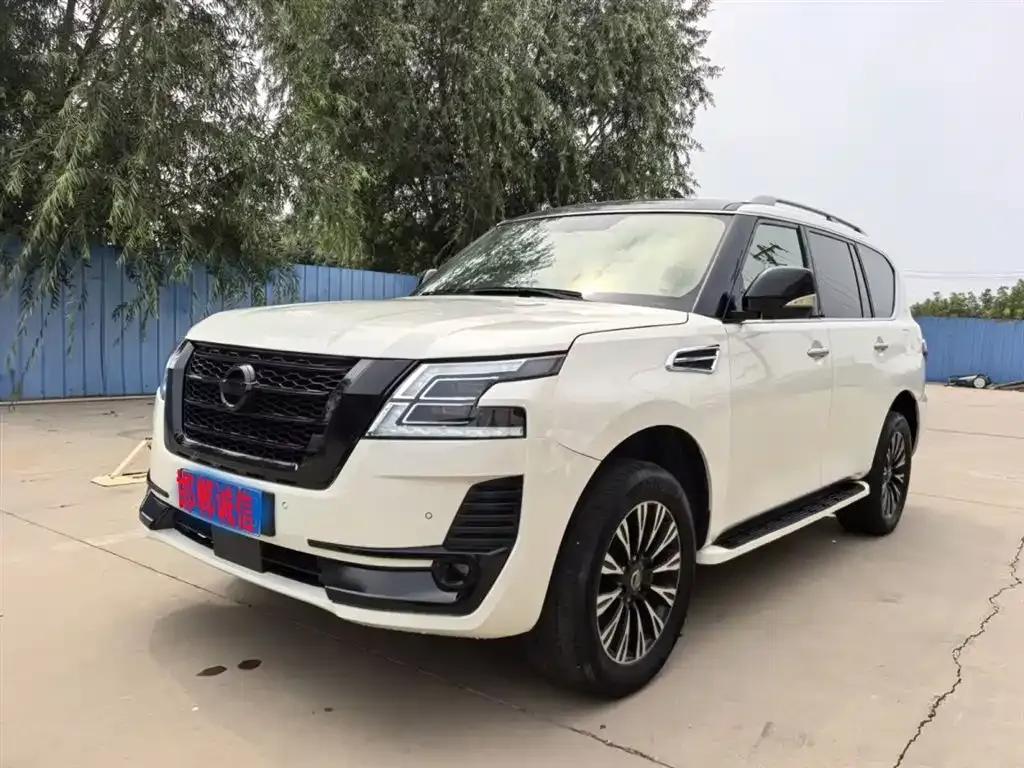 Nissan Patrol 2018 4.0L Leader Edition — миниатюра 1