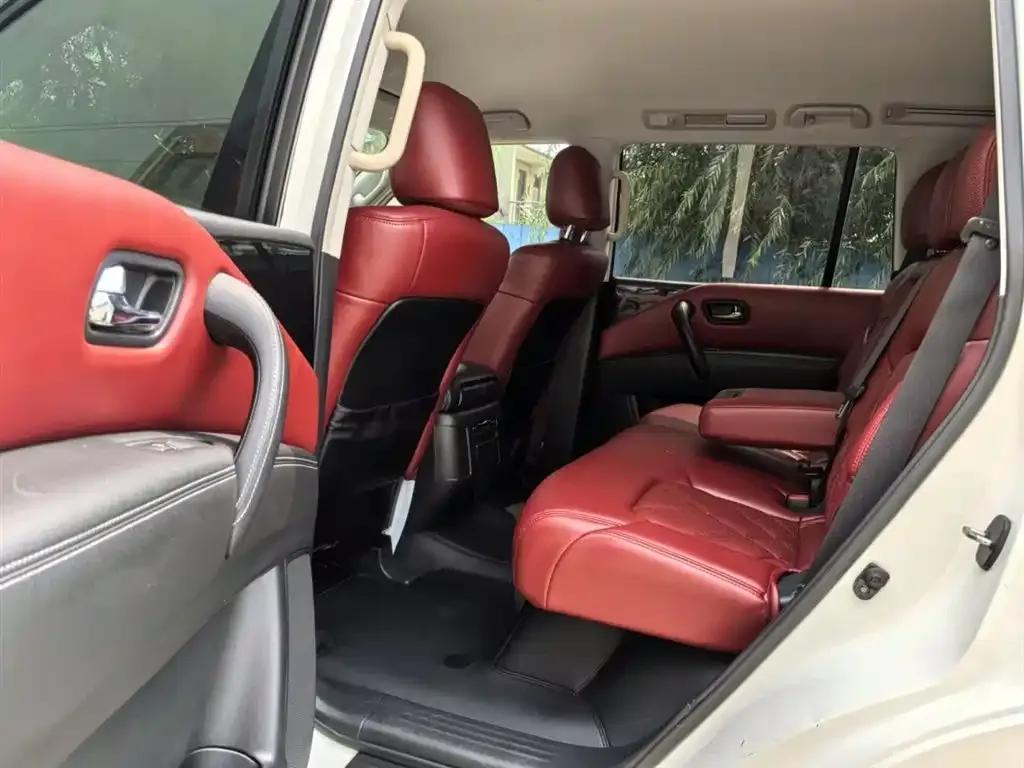 Nissan Patrol 2018 4.0L Leader Edition — миниатюра 9