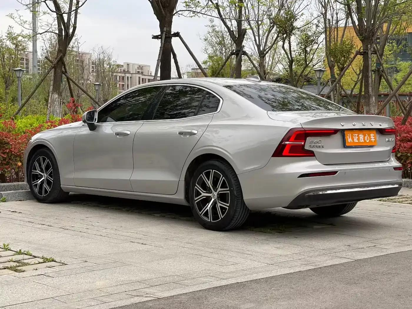 2023 Volvo S60 B4 Smart Luxury Edition — миниатюра 7