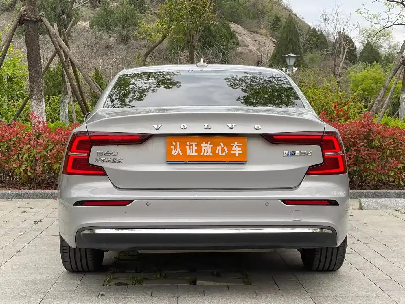 2023 Volvo S60 B4 Smart Luxury Edition — миниатюра 8
