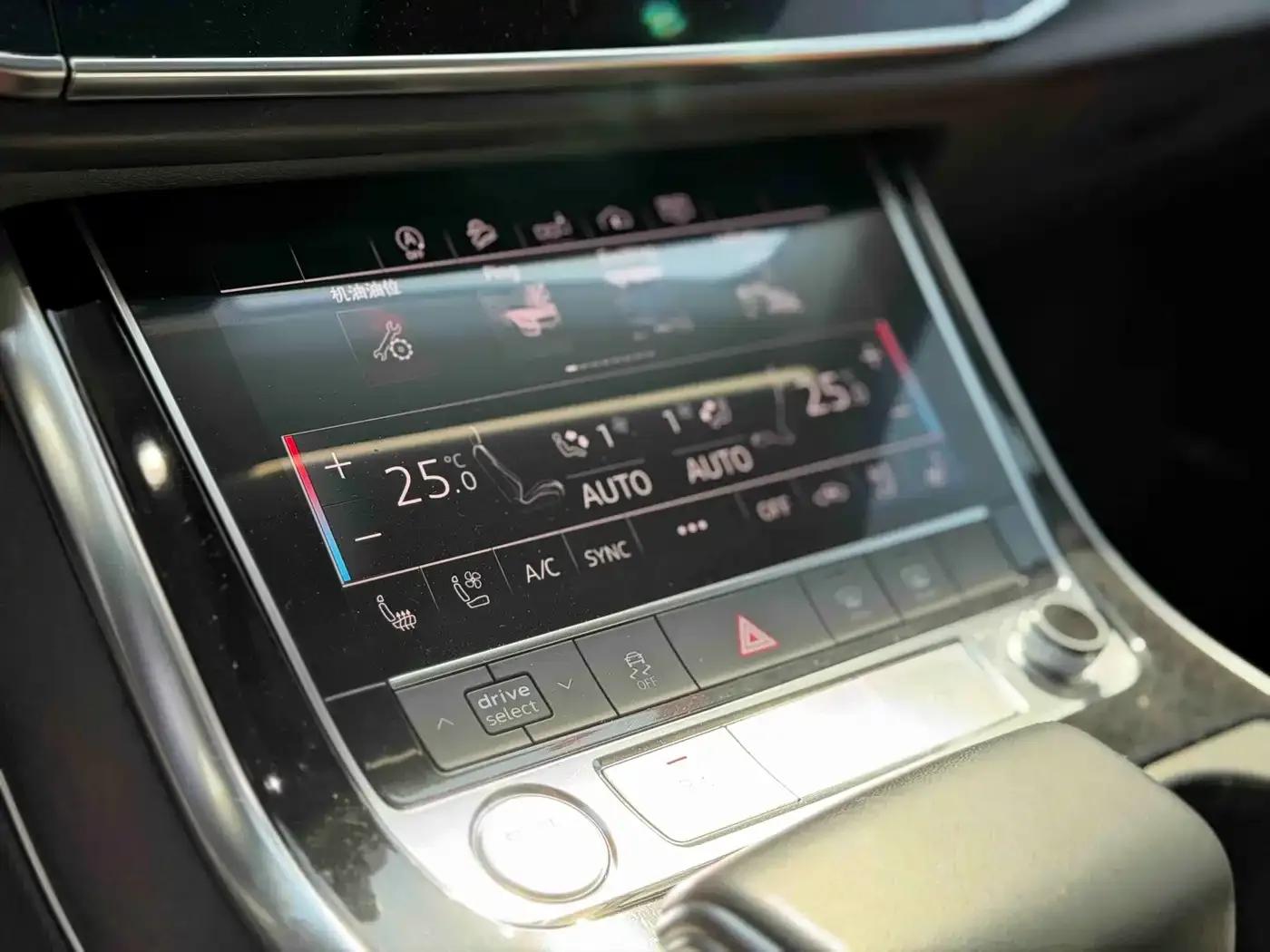 Audi Q8 2019 55 TFSI Dynamic Edition — миниатюра 11