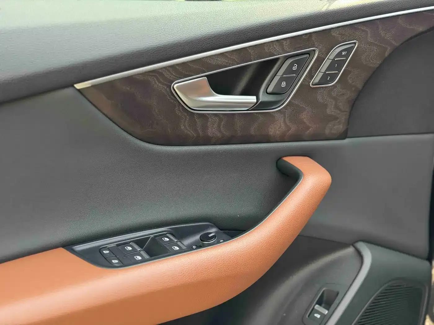 Audi Q8 2019 55 TFSI Dynamic Edition — миниатюра 10