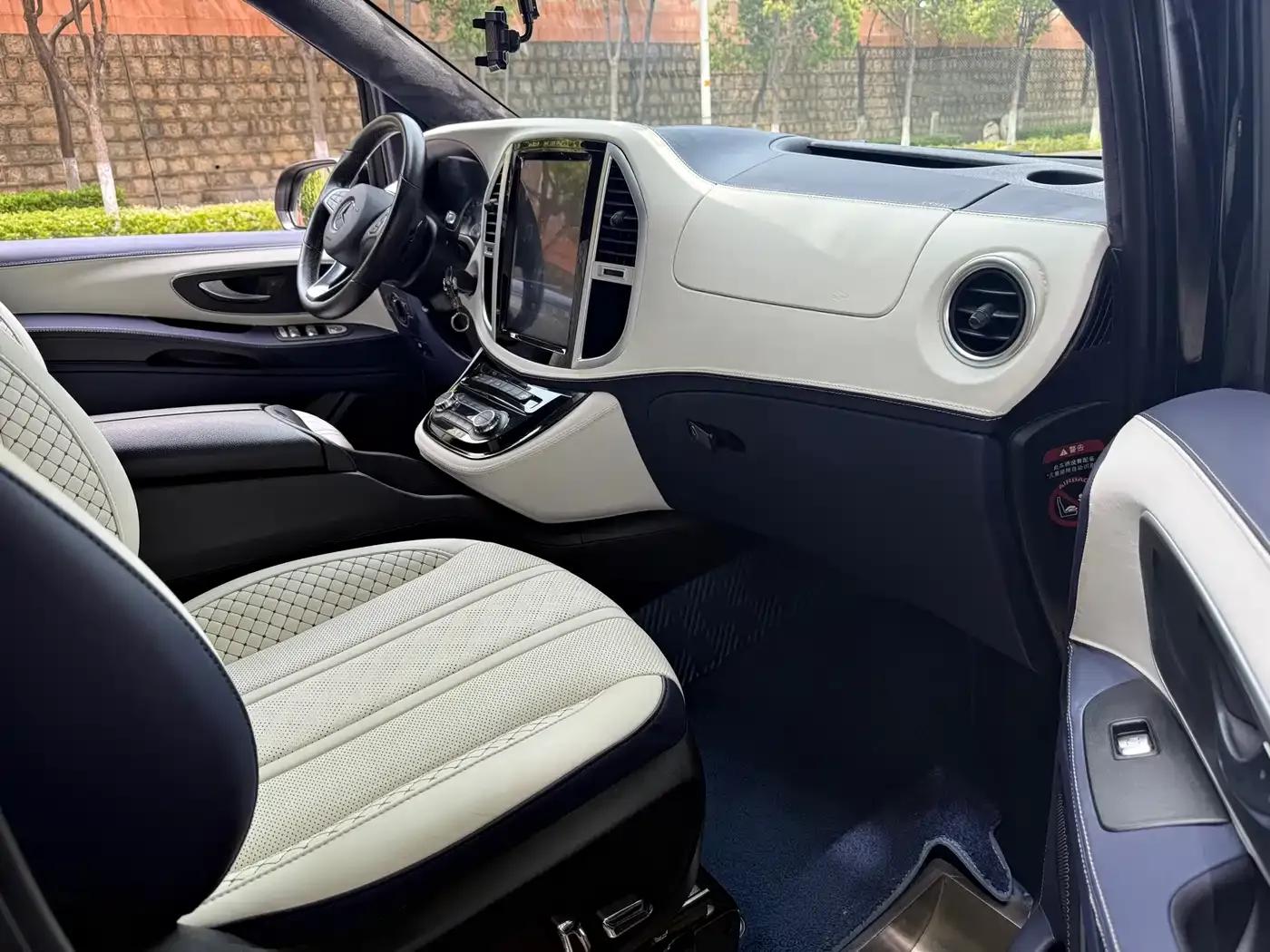 Vito 2021 2.0T Elite Edition 7-seater — миниатюра 22
