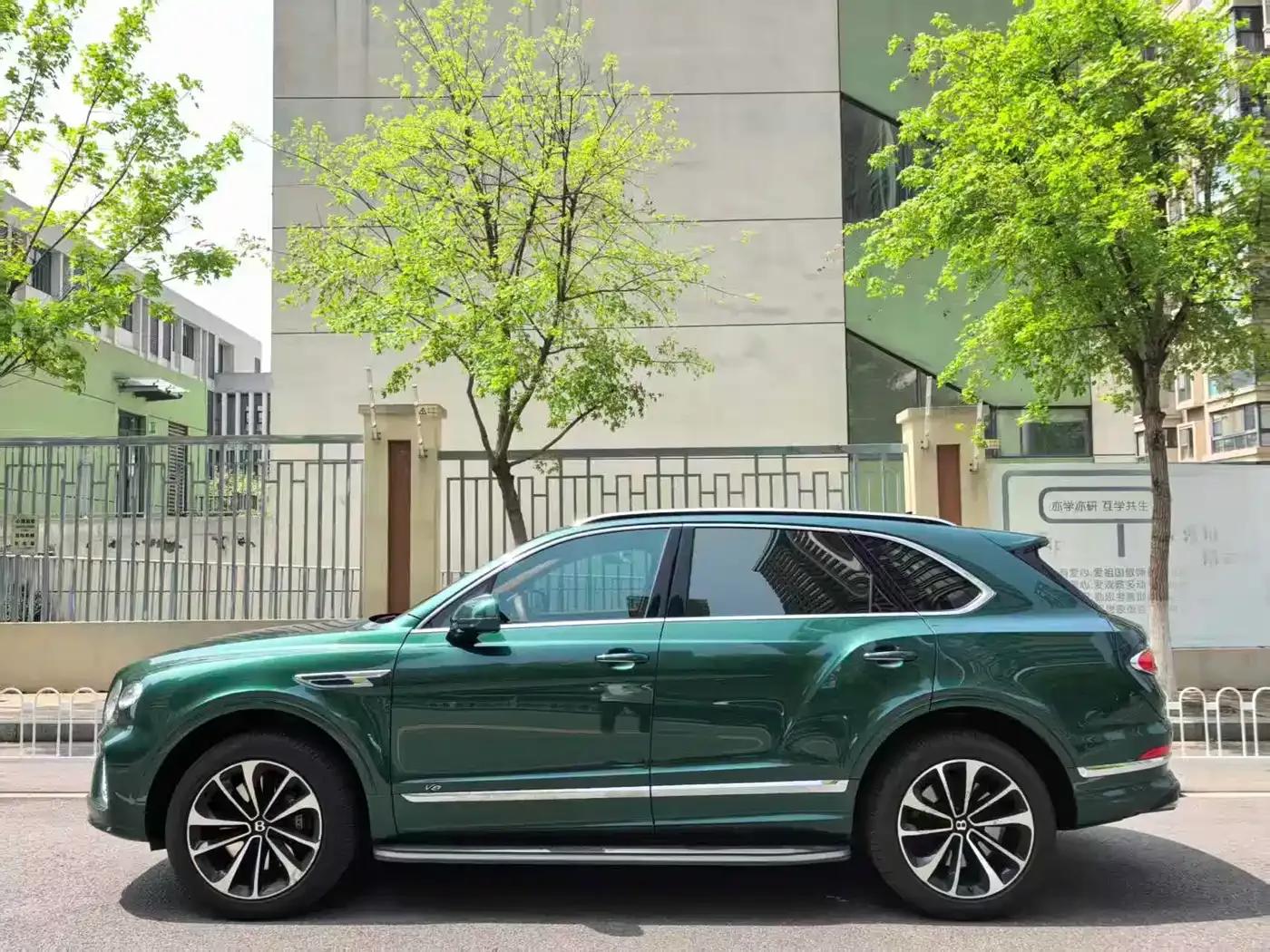 Bentayga 2021 4.0T V8 — миниатюра 3