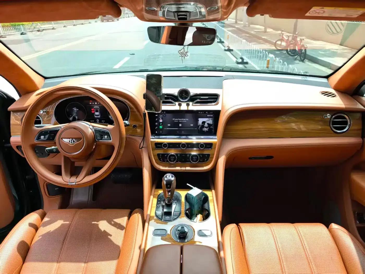 Bentayga 2021 4.0T V8 — миниатюра 6
