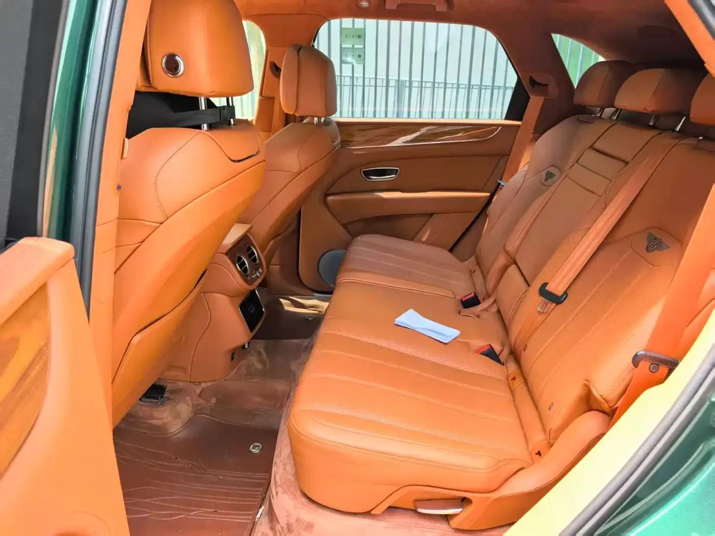 Bentayga 2021 4.0T V8 — миниатюра 10