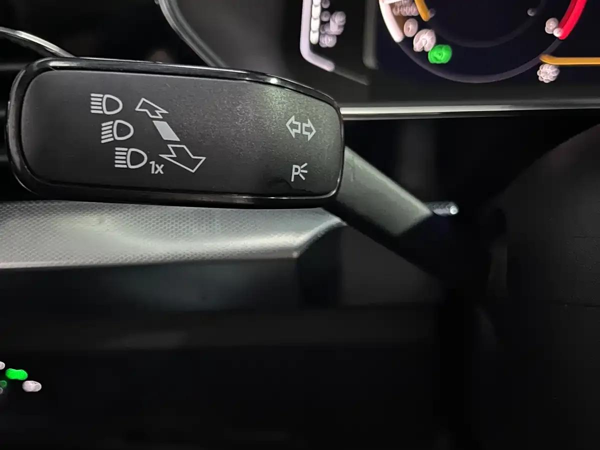 2022 Volkswagen Passat 330TSI Elite Edition — миниатюра 20