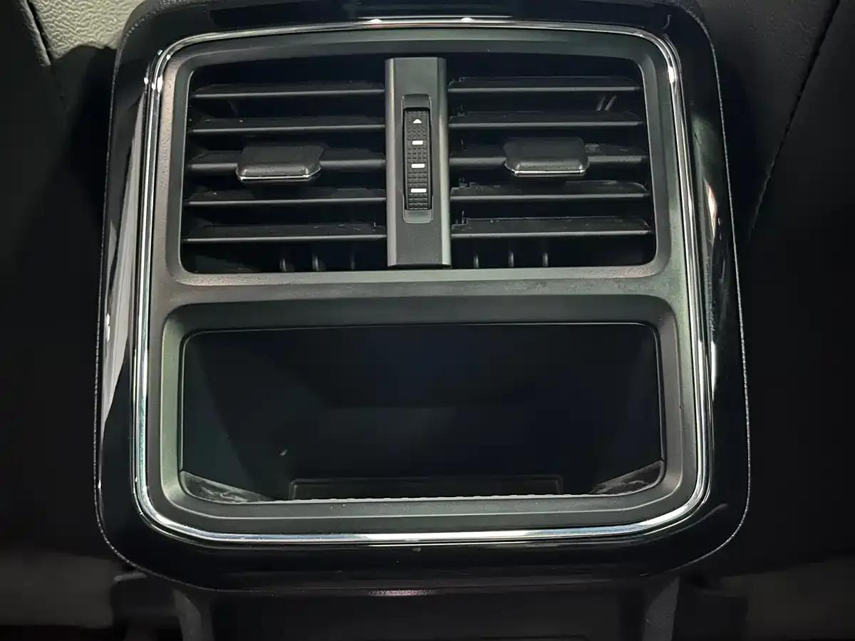 2022 Volkswagen Passat 330TSI Elite Edition — миниатюра 26