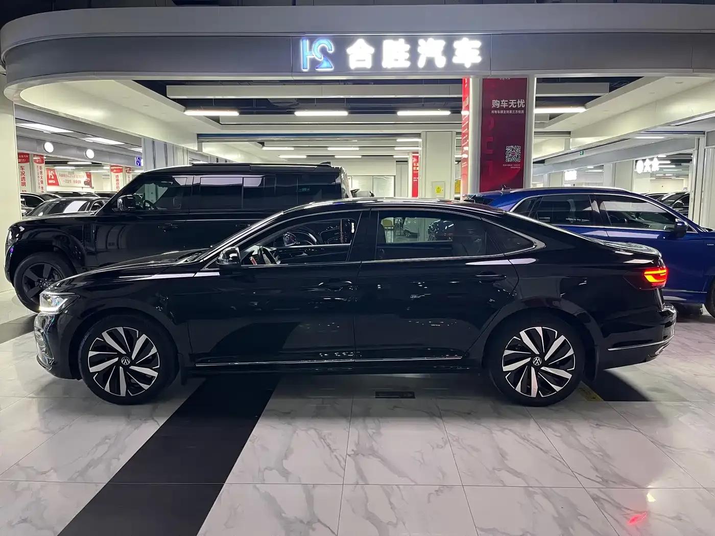 2022 Volkswagen Passat 330TSI Elite Edition — миниатюра 5