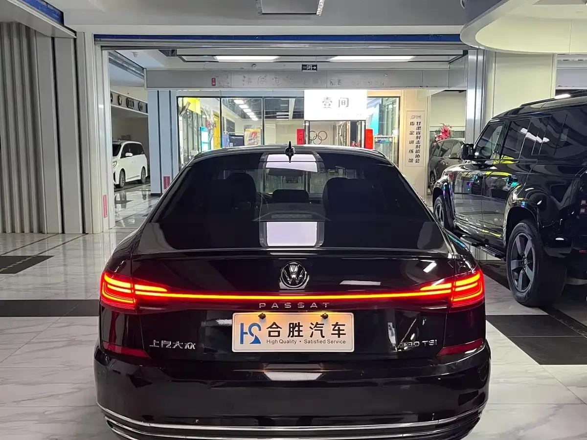 2022 Volkswagen Passat 330TSI Elite Edition — миниатюра 8