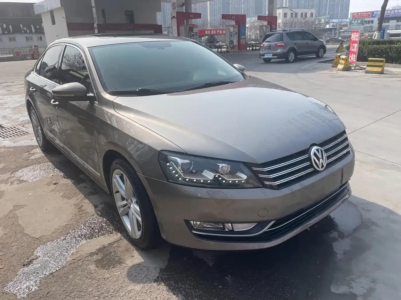 2015 Passat 1.8TSI DSG Royal Edition — миниатюра 3