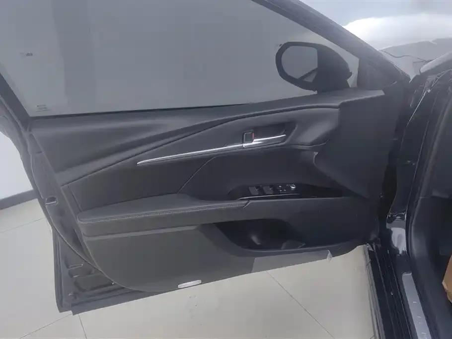 2026 Camry Hybrid 2.0 HSE Sport Lite Edition — миниатюра 7