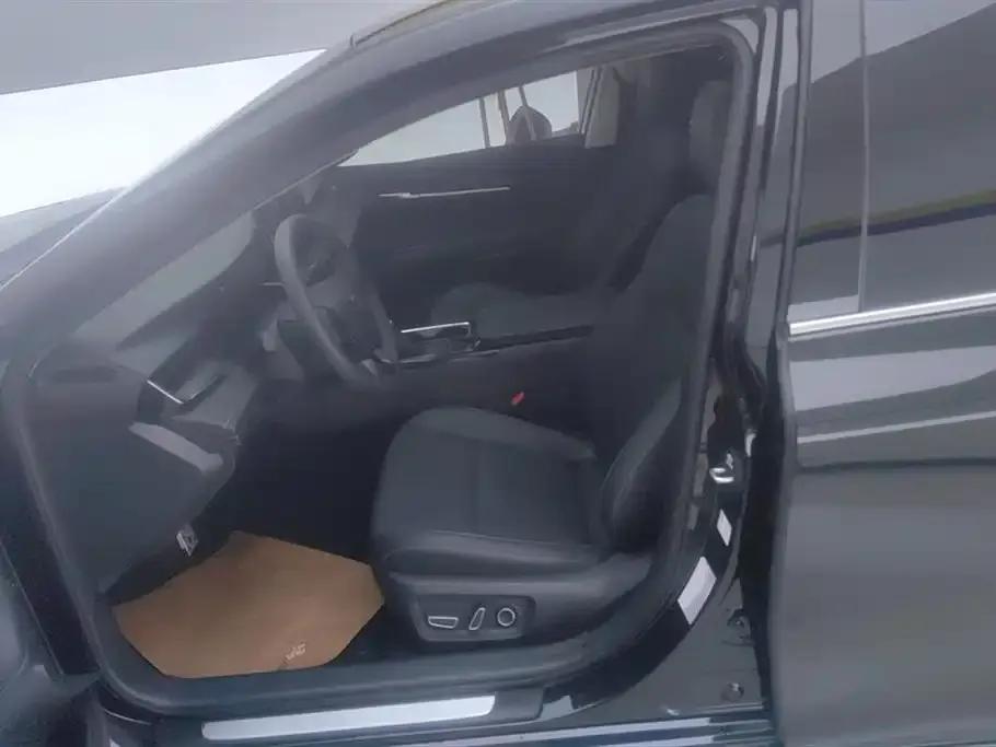 2026 Camry Hybrid 2.0 HSE Sport Lite Edition — миниатюра 9