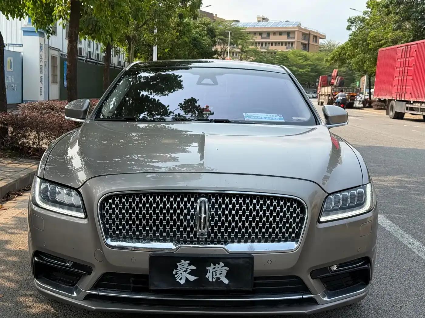 Lincoln Continental 2019 2.0T Two-Wheel Drive Reserve (National V Emission Standard) — миниатюра 1