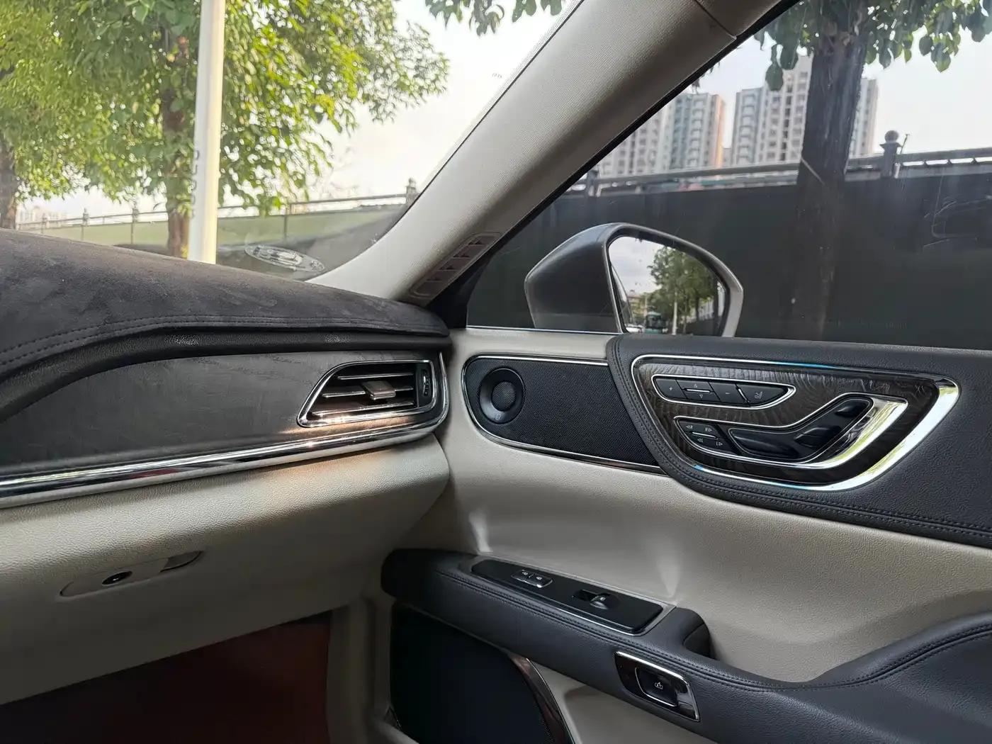 Lincoln Continental 2019 2.0T Two-Wheel Drive Reserve (National V Emission Standard) — миниатюра 5
