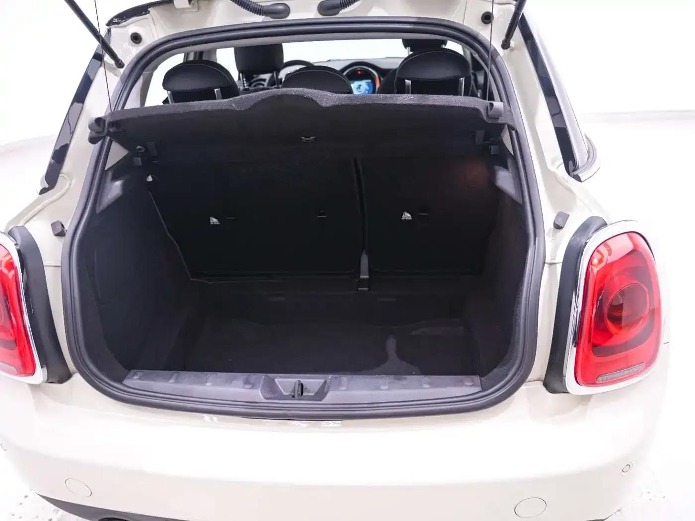 2018 MINI 1.5T ONE PLUS 5-Door — миниатюра 21