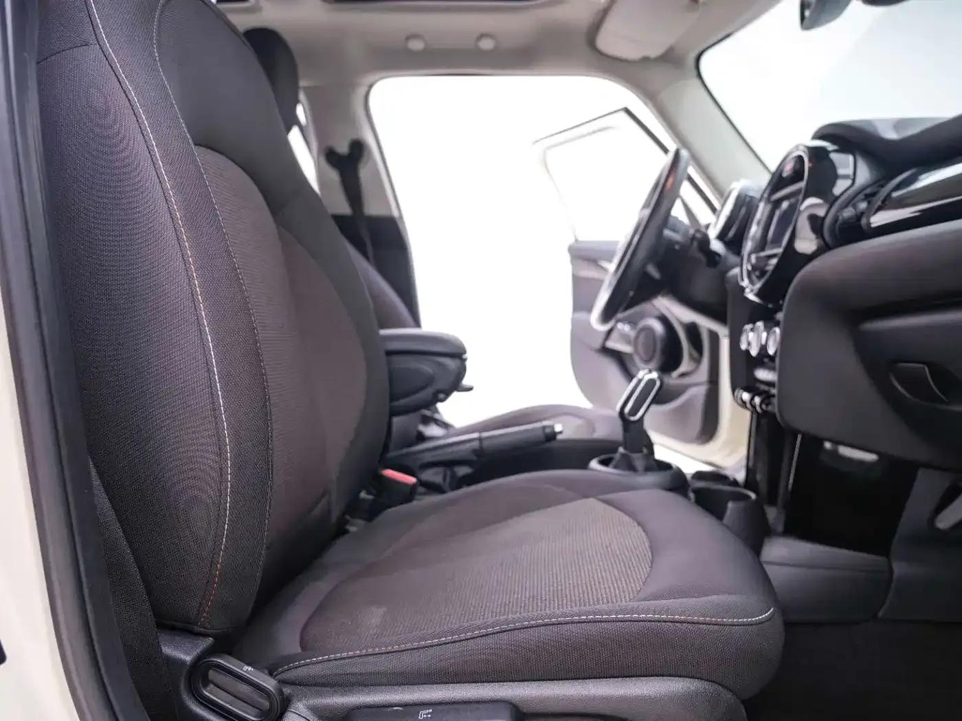 2018 MINI 1.5T ONE PLUS 5-Door — миниатюра 26