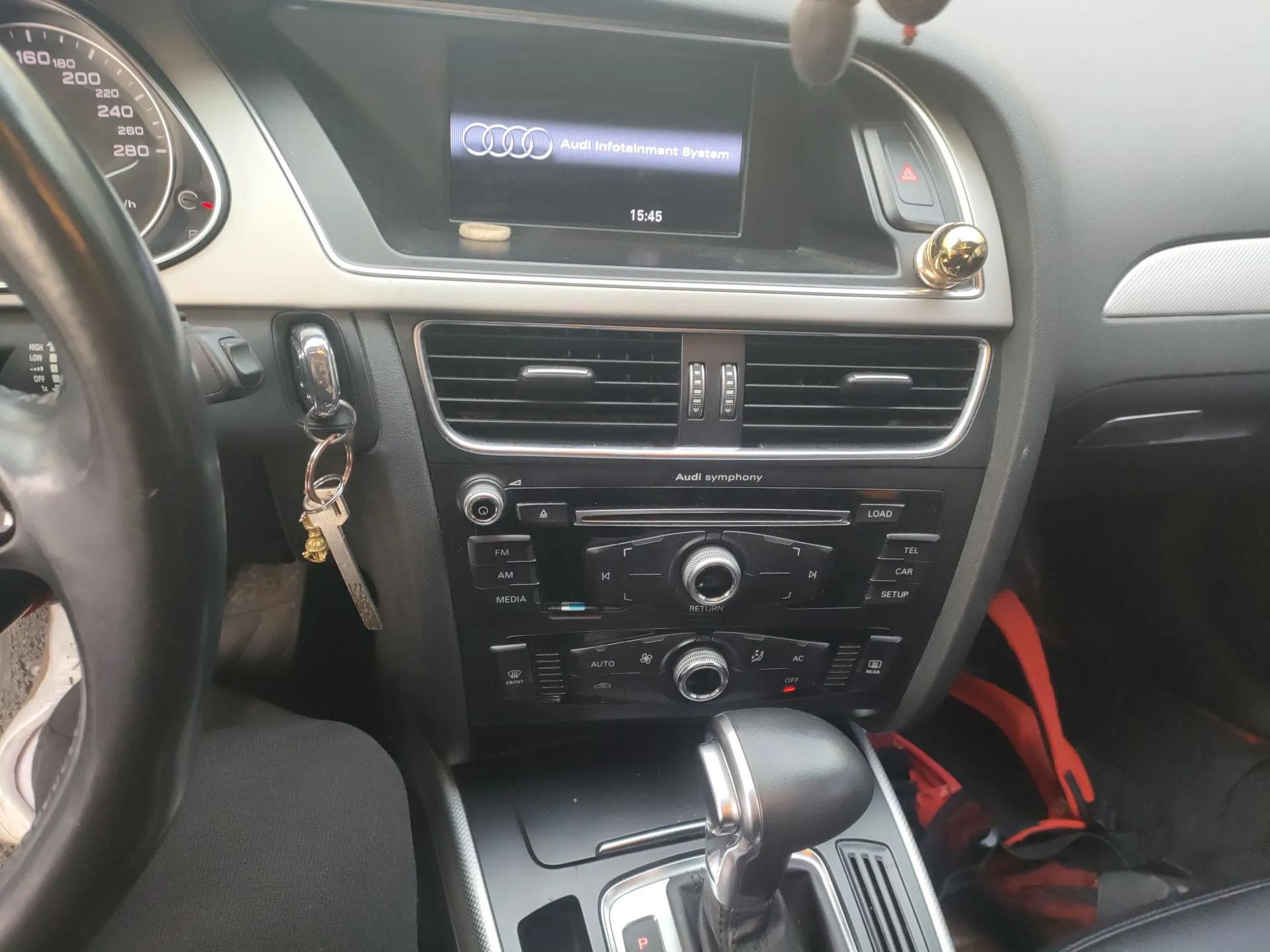 Audi A4L 2013 35 TFSI Automatic Comfort Model — миниатюра 14