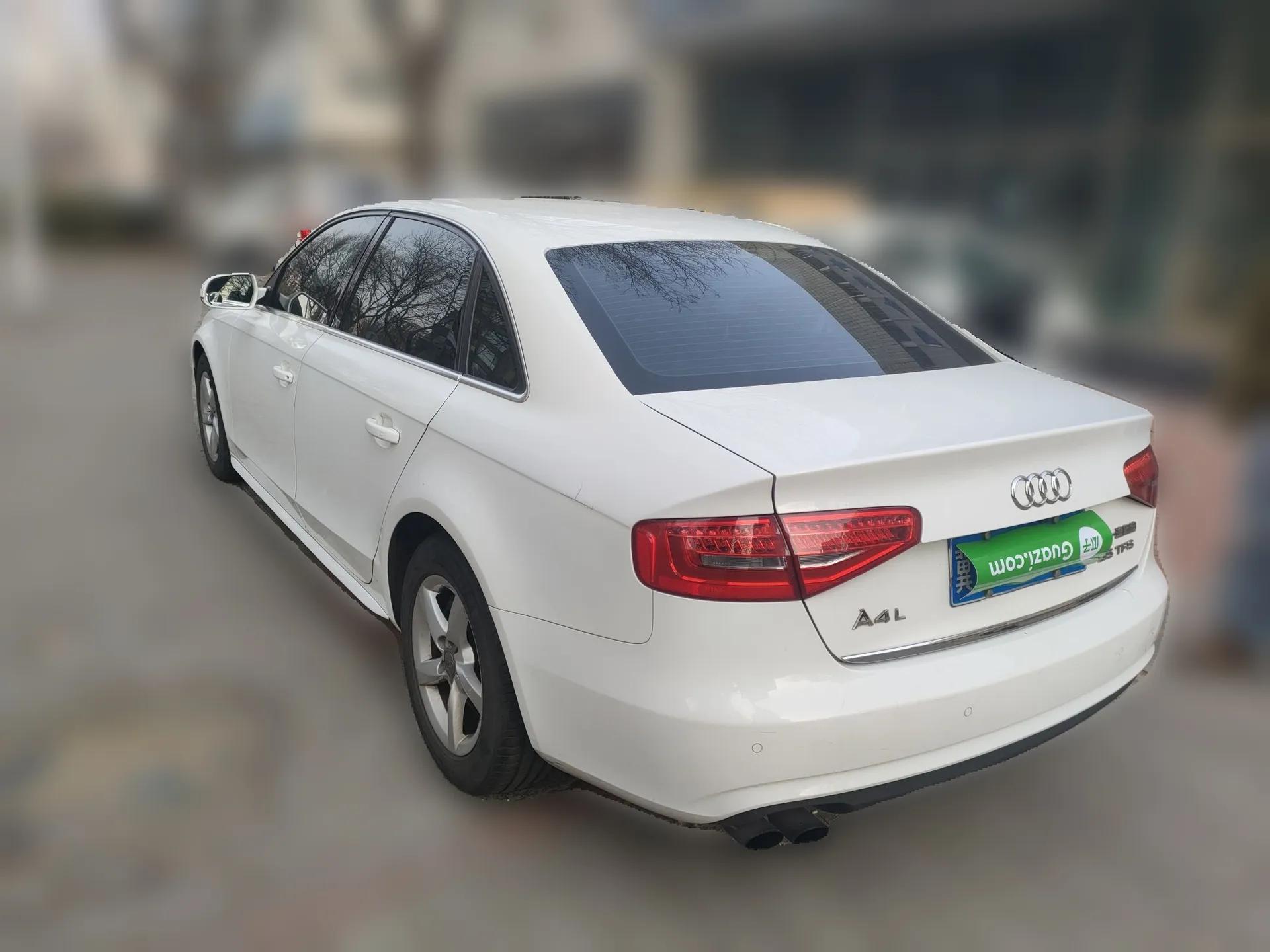 Audi A4L 2013 35 TFSI Automatic Comfort Model — миниатюра 4