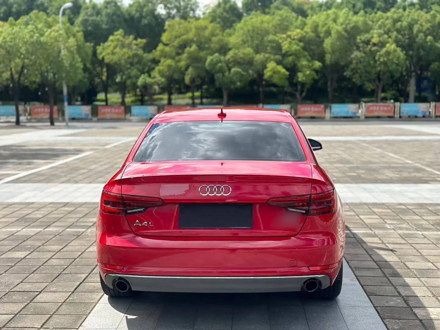Audi A4L 2018 30th Anniversary Edition 40 TFSI Trendy Model — миниатюра 4
